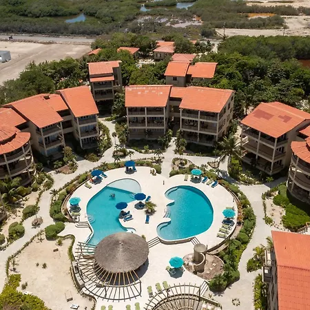 Residences At Barrier Reef 11A Garden View 2 Bedroom By Stay Floreo